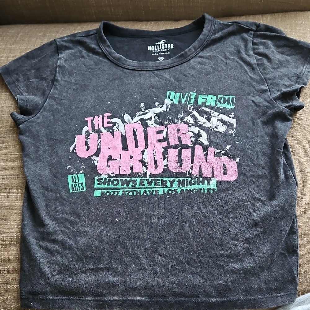 Hollister Charcoal Graphic Tee